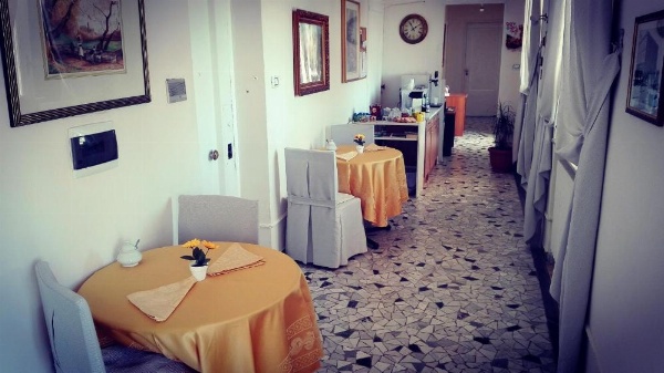 B&B GANAJ - Corso Italia 89 - BARI image 14
